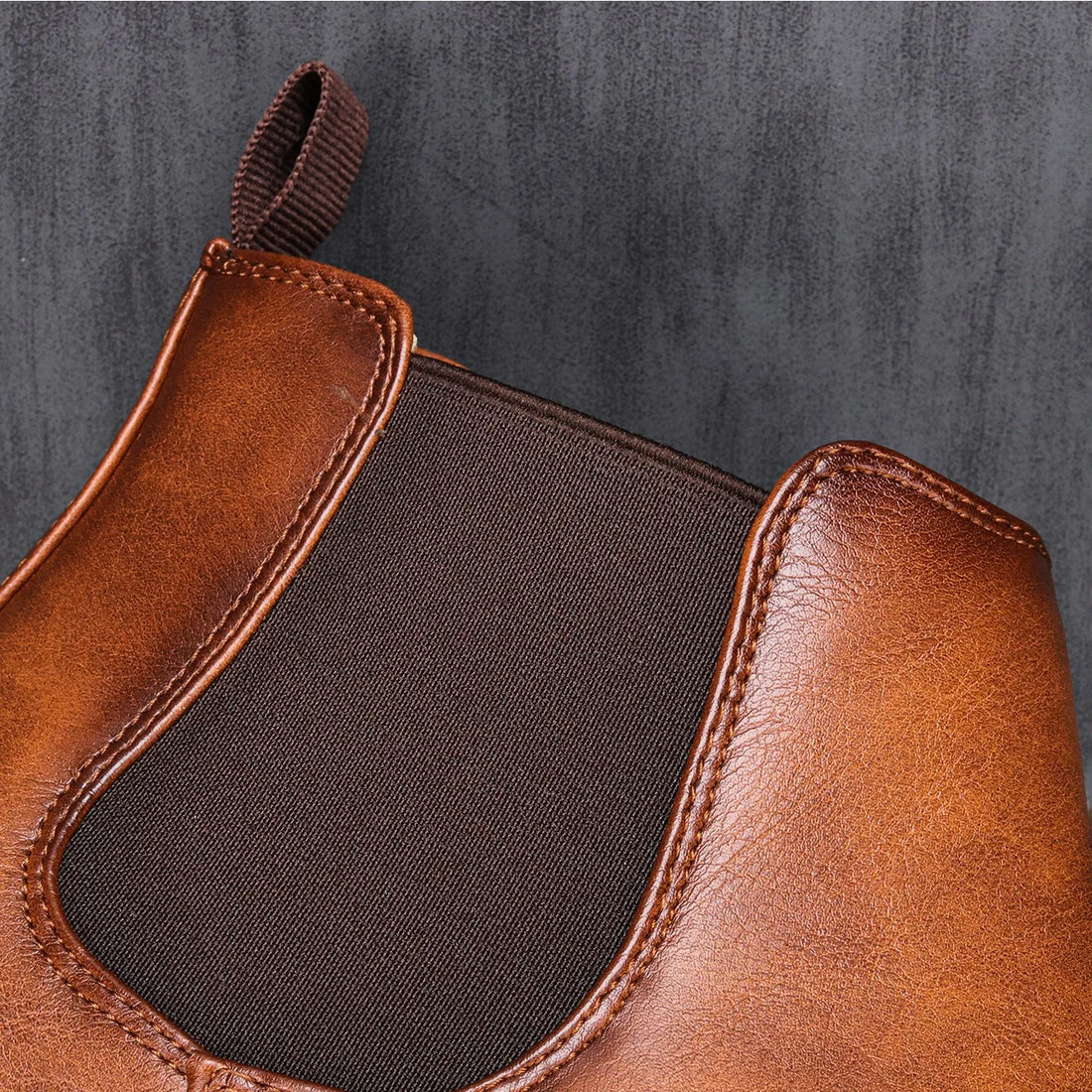 Bota Chelsea Masculina Drauffen DF276 em couro premium com elásticos laterais, proteção térmica e visual clássico para o inverno com elegância.