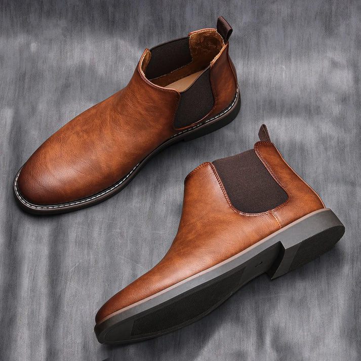 Bota Chelsea Masculina Drauffen DF276 em couro premium com elásticos laterais, proteção térmica e visual clássico para o inverno com elegância.